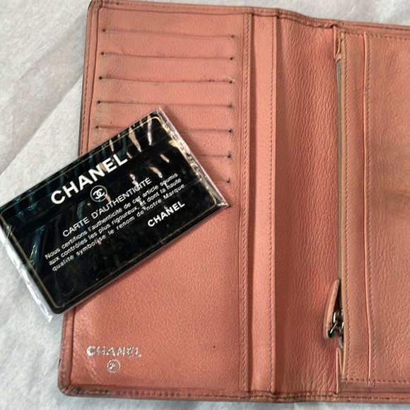 Chanel Wallet - Picture 5 of 8